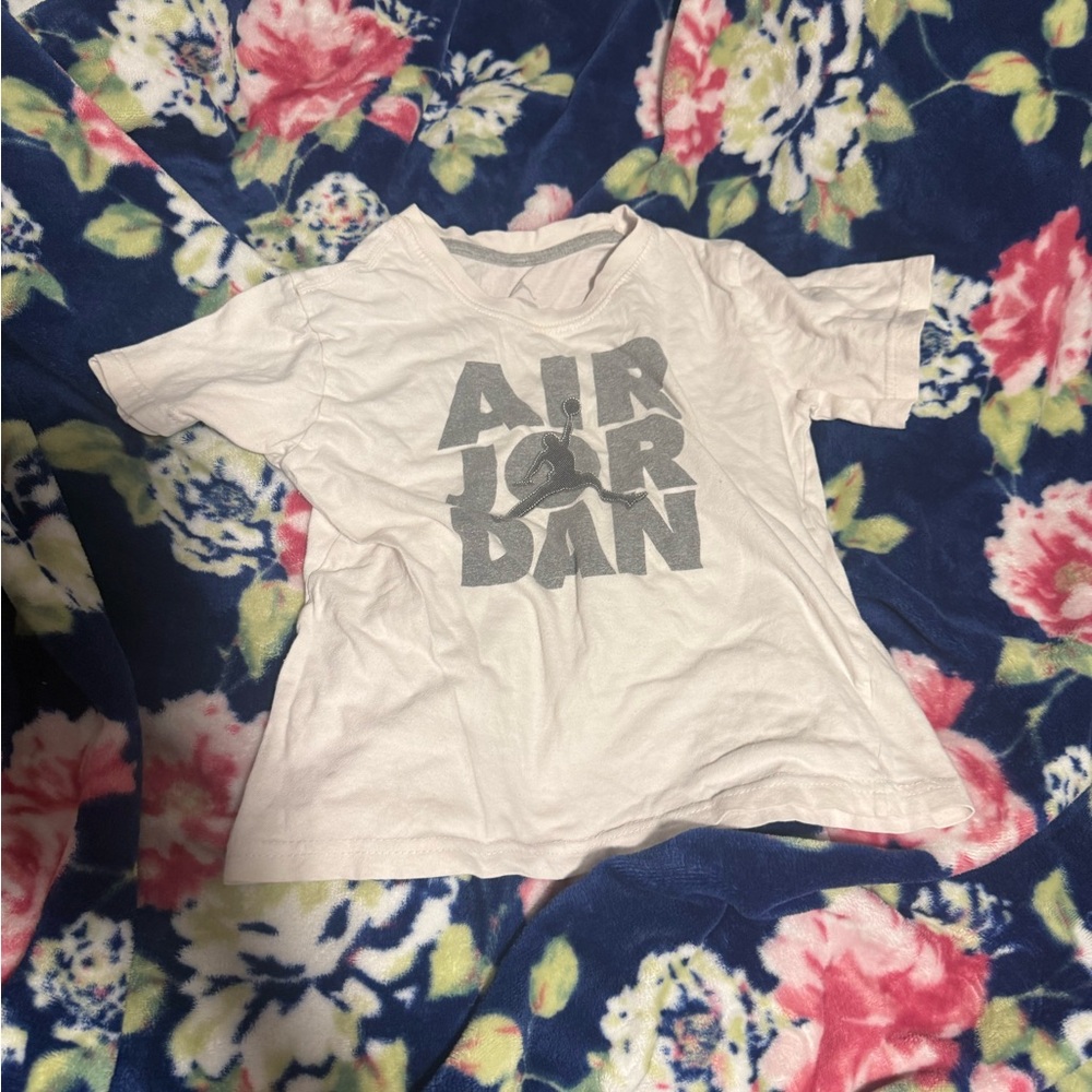 Jordan Kids White and Gray Graphic Tee